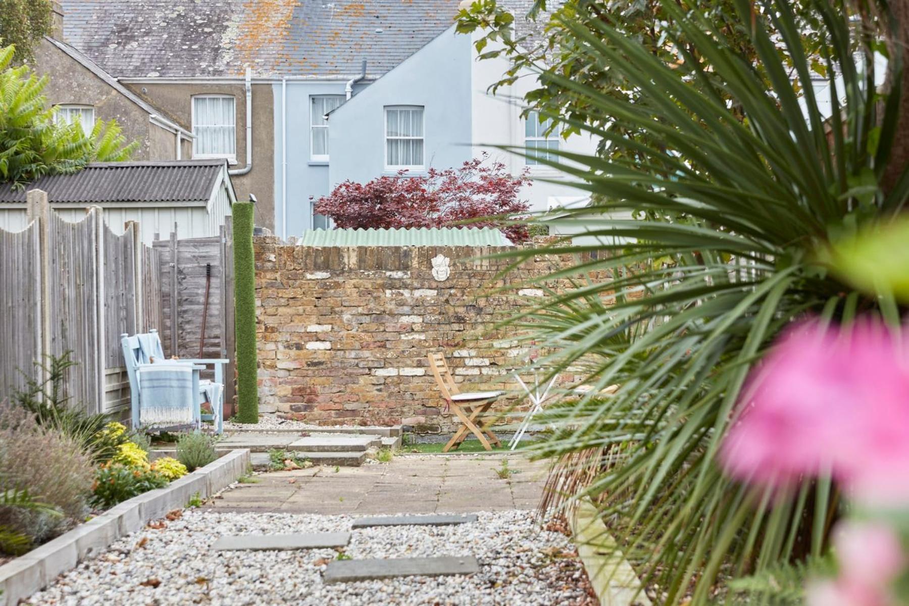 Spacious Coastal Cottage Close To Beach - Bailey Cottage Deal Eksteriør billede